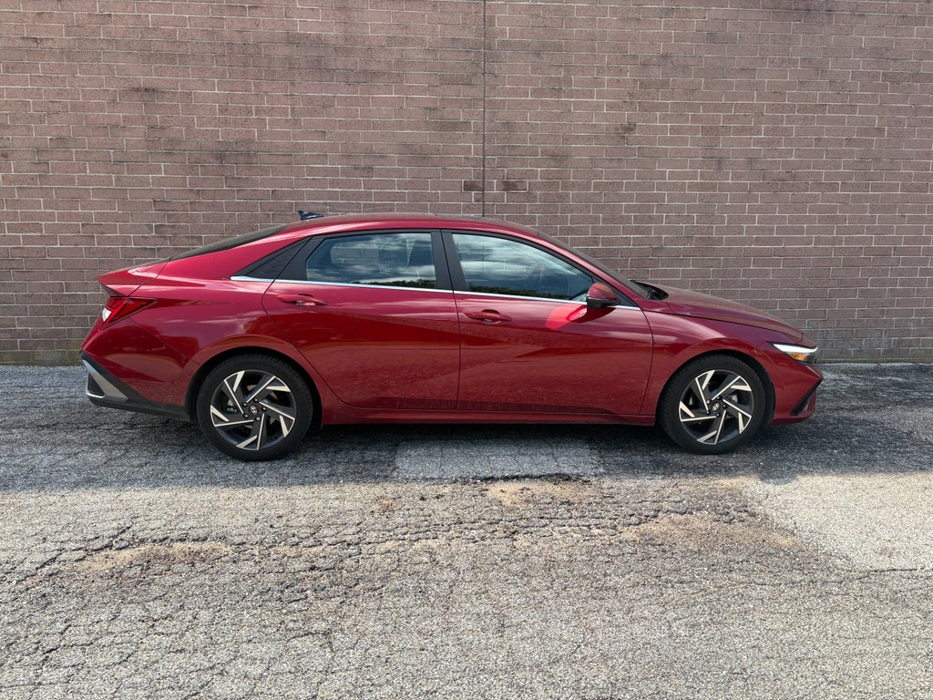 2024 Hyundai Elantra Limited