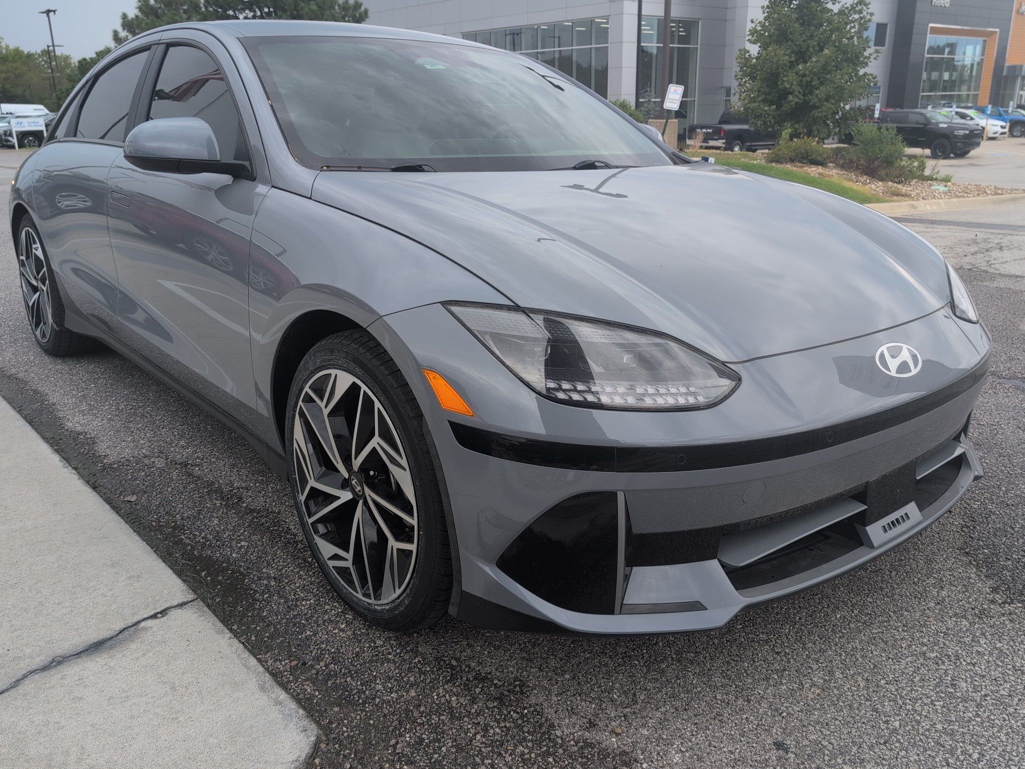 2023 Hyundai IONIQ 6 SEL