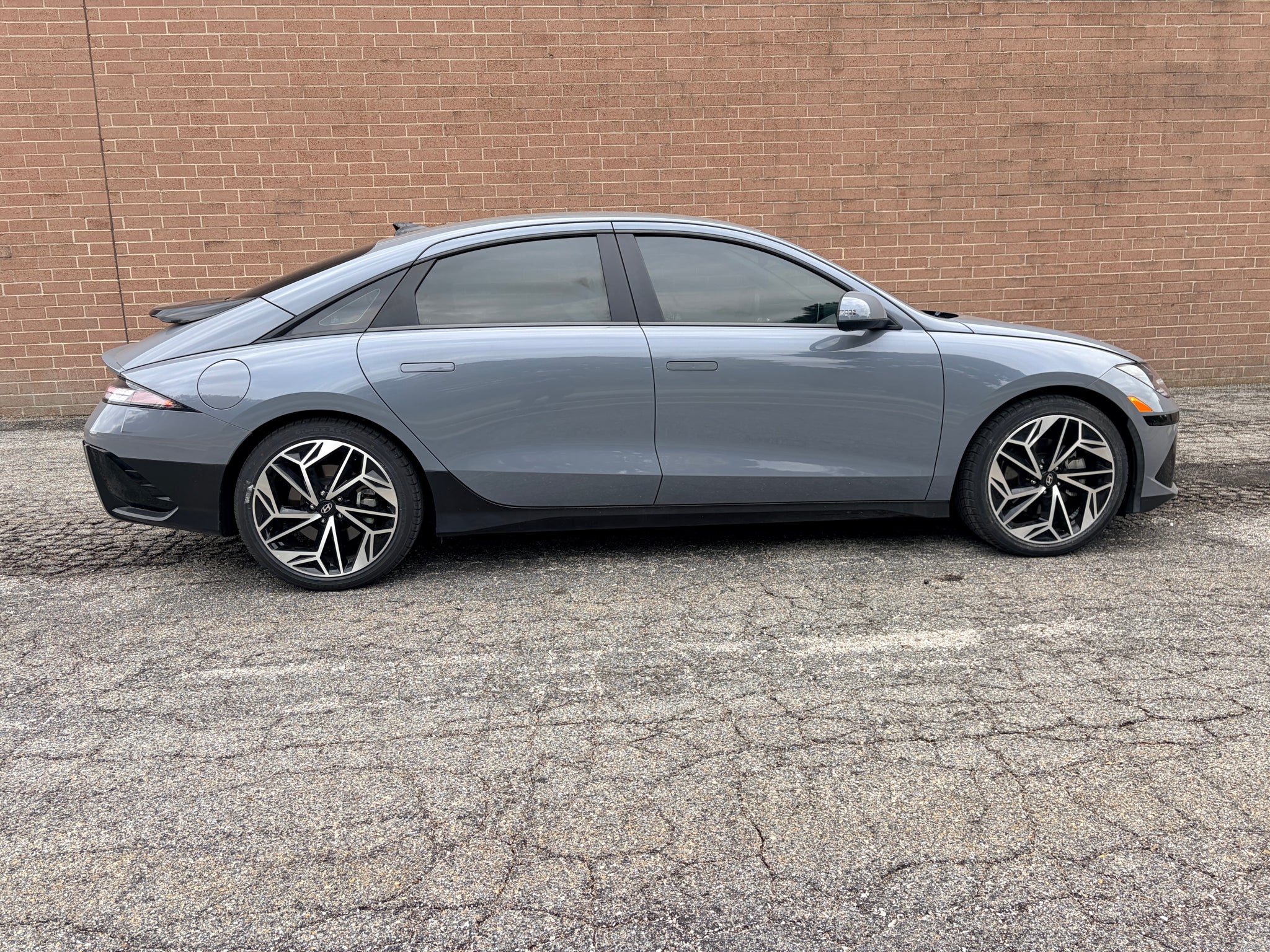 2023 Hyundai IONIQ 6 SEL