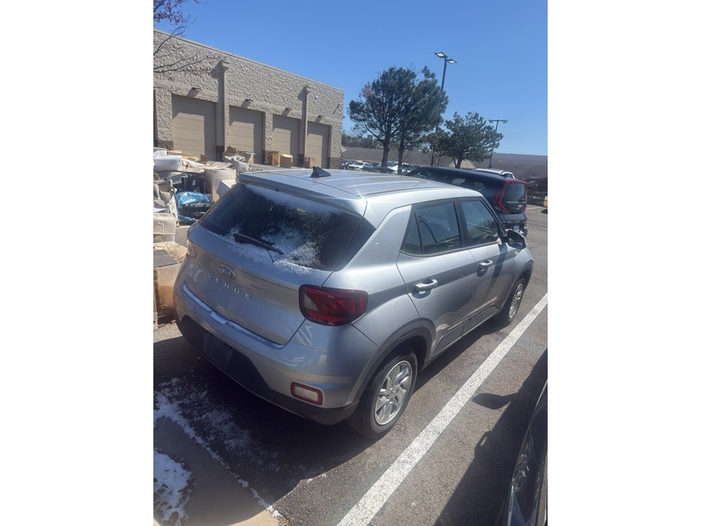 2022 Hyundai Venue SE