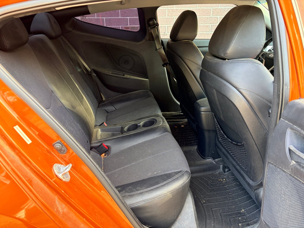 2013 Hyundai Veloster w/Black Int