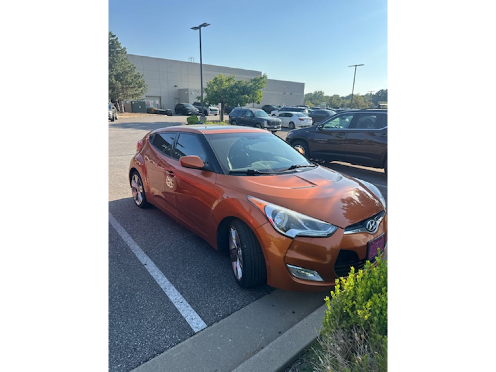 2013 Hyundai Veloster w/Black Int