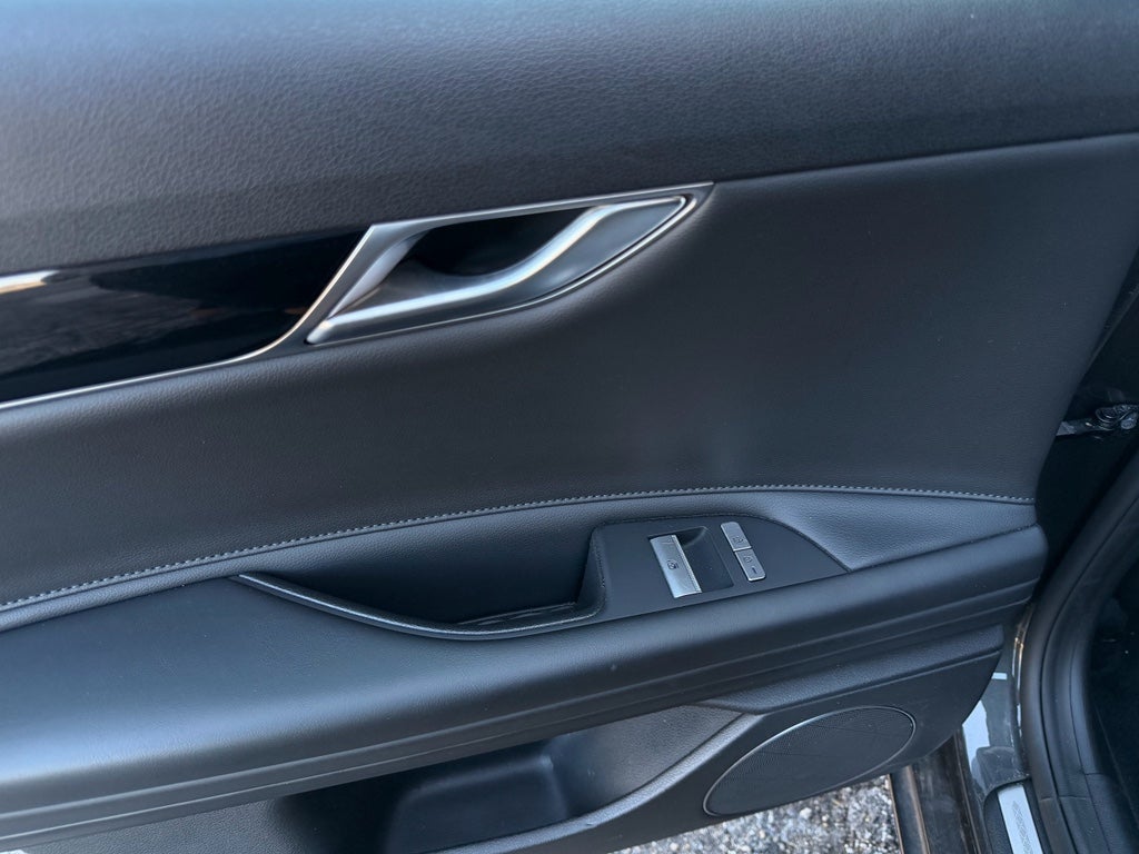 2023 Genesis G80 2.5T