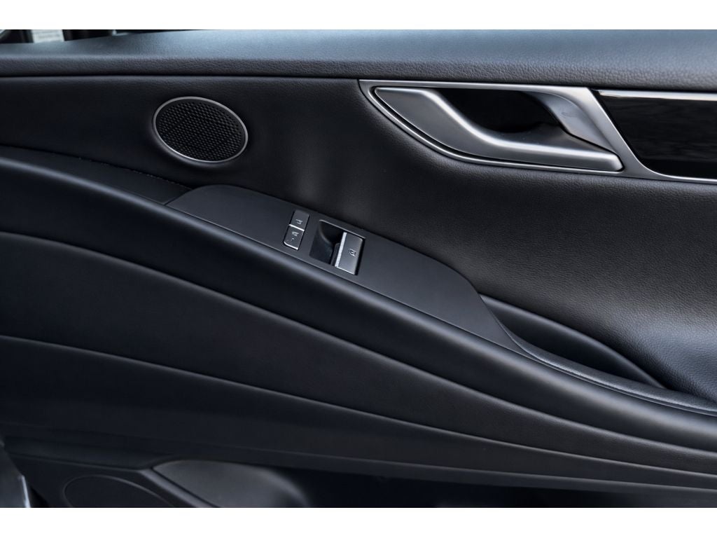 2023 Genesis G80 2.5T