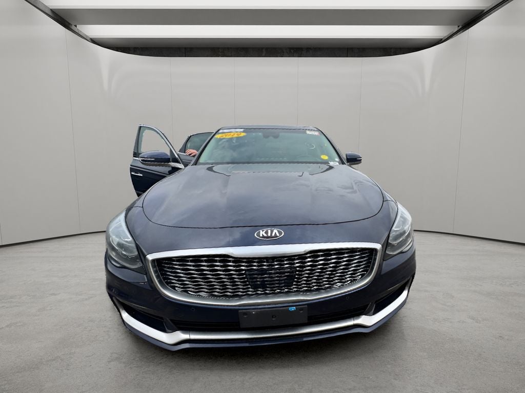2019 Kia K900 Luxury