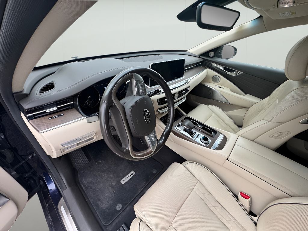 2019 Kia K900 Luxury