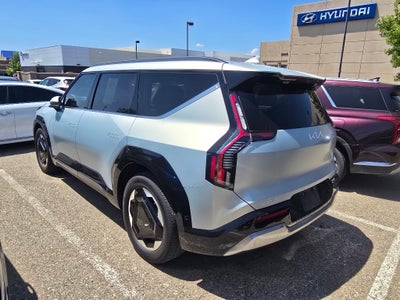 2024 Kia EV9 Land