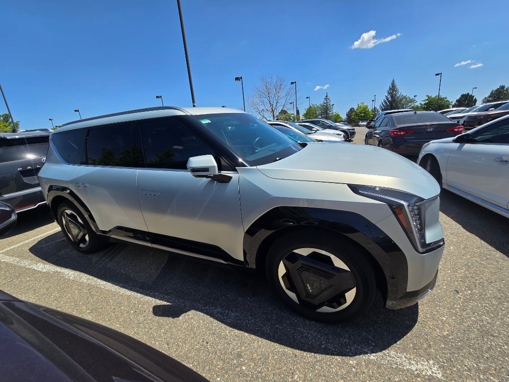 2024 Kia EV9 Land