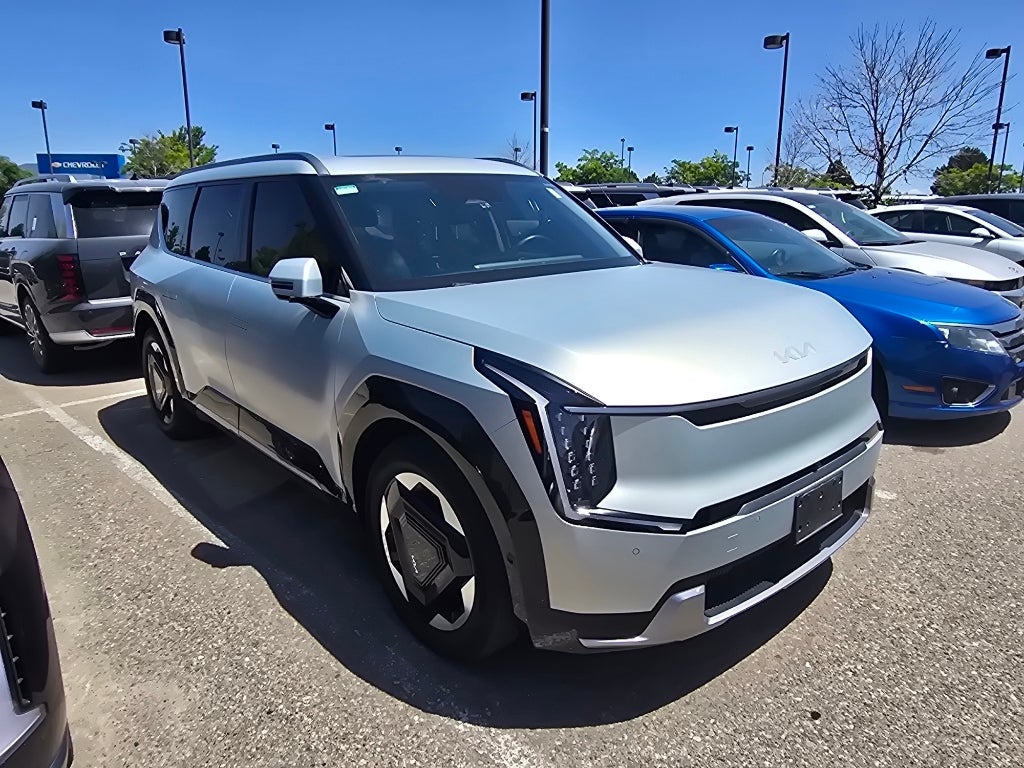 2024 Kia EV9 Land