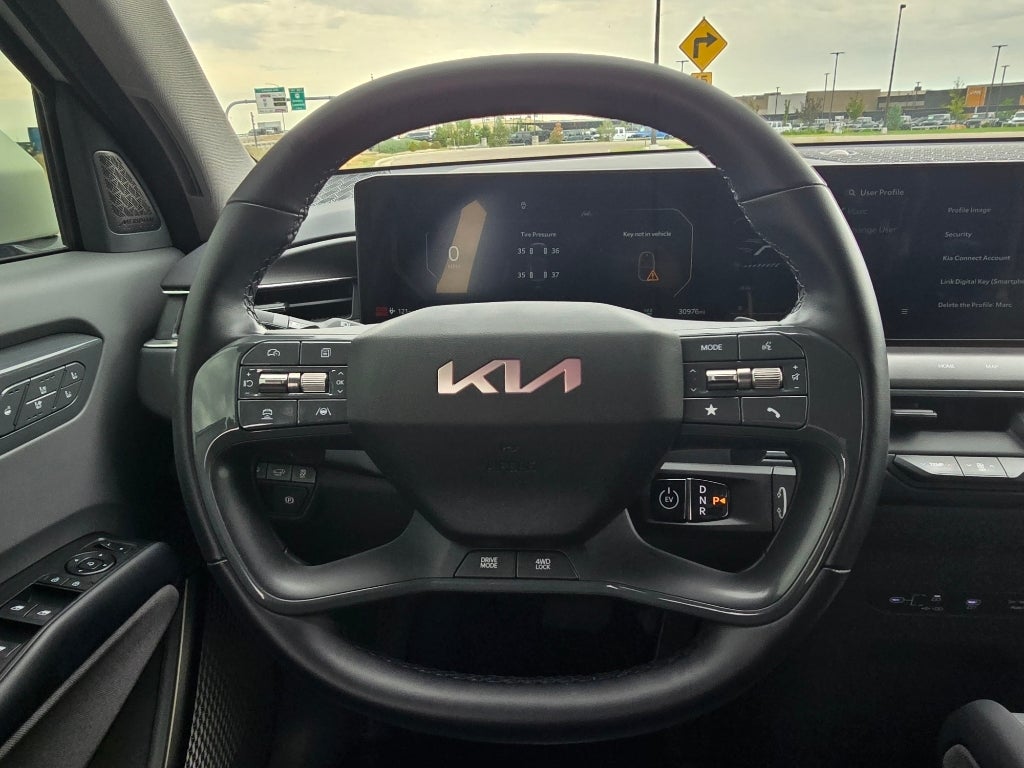 2024 Kia EV9 Land