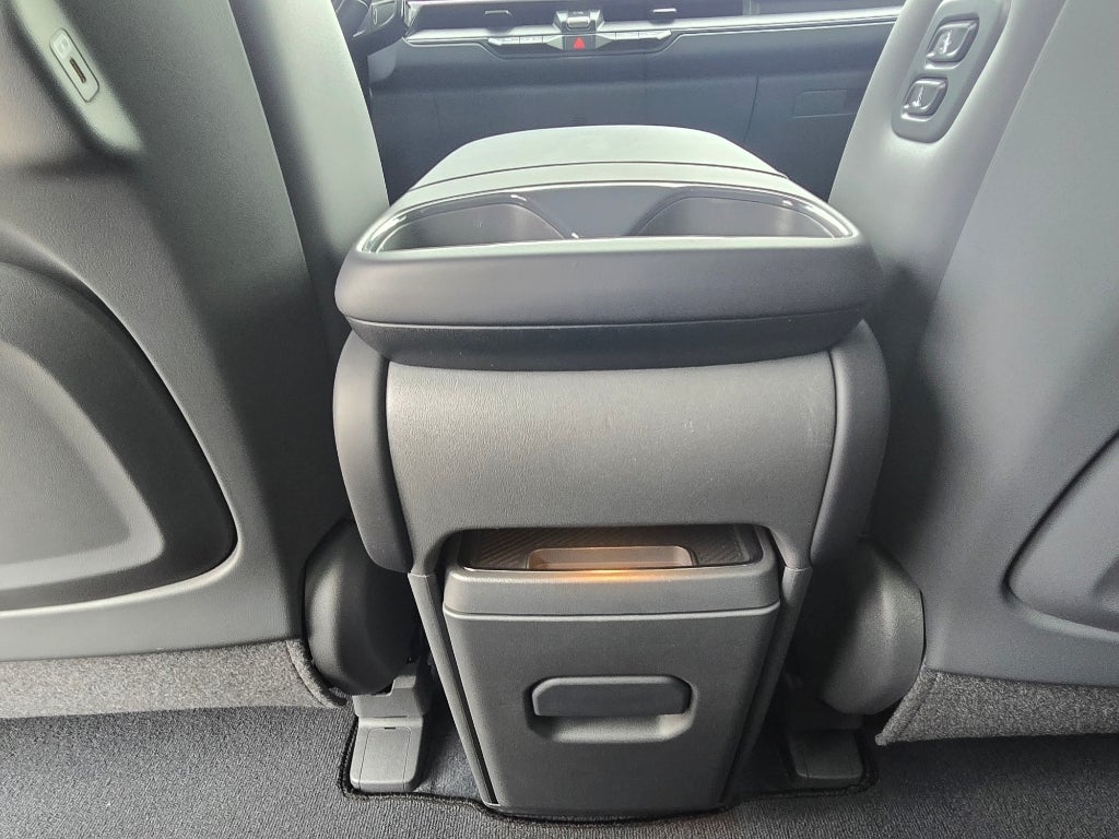 2024 Kia EV9 Land