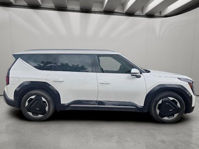 2024 Kia EV9 Land