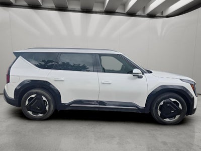 2024 Kia EV9 Land