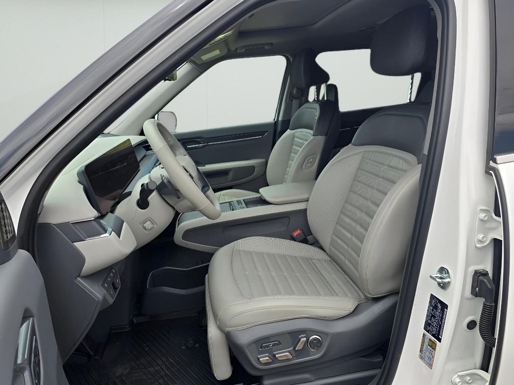 2024 Kia EV9 Land