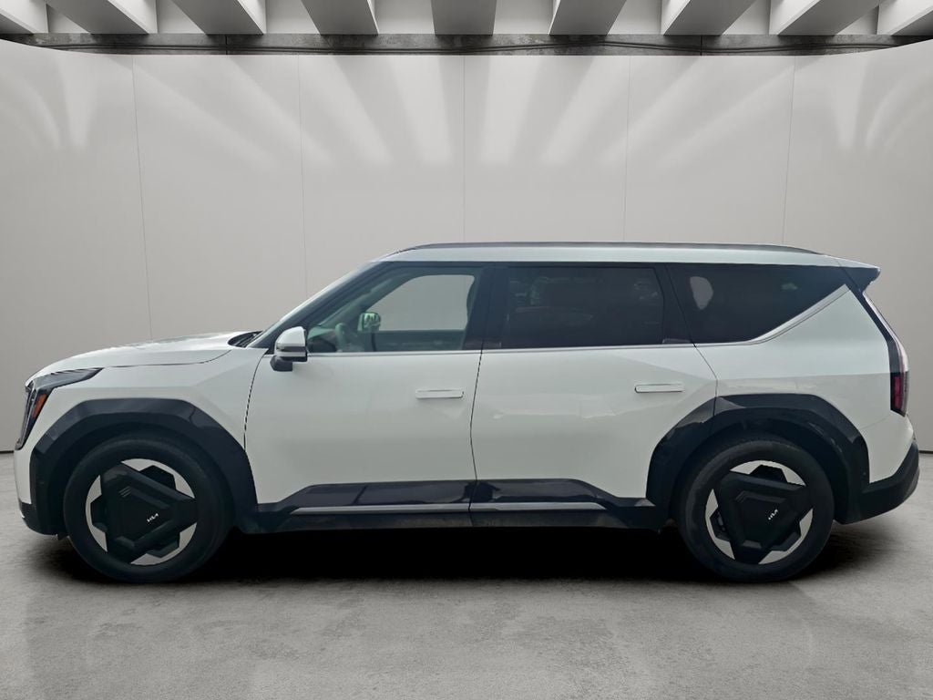 2024 Kia EV9 Land