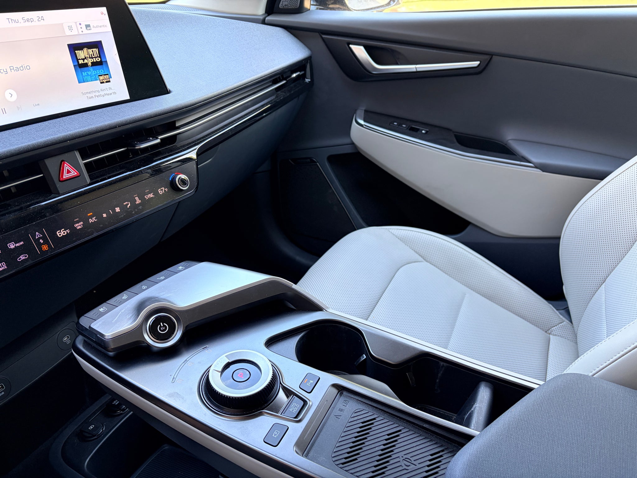 2024 Kia EV6 Wind