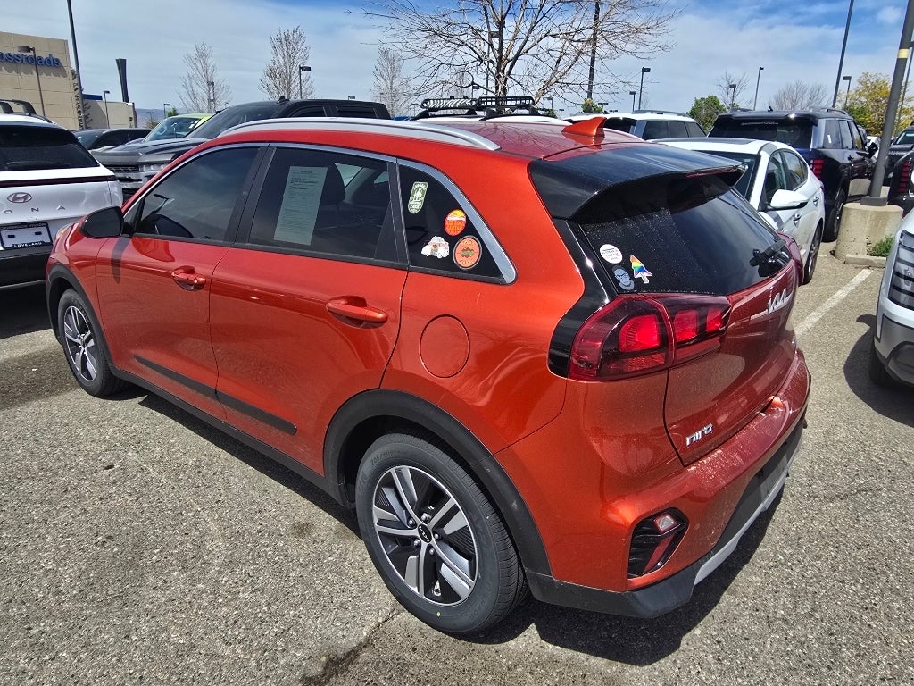 2022 Kia Niro LXS SE