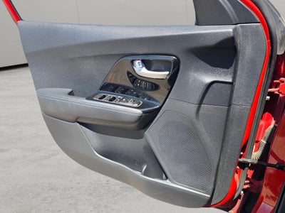 2022 Kia Niro LXS SE