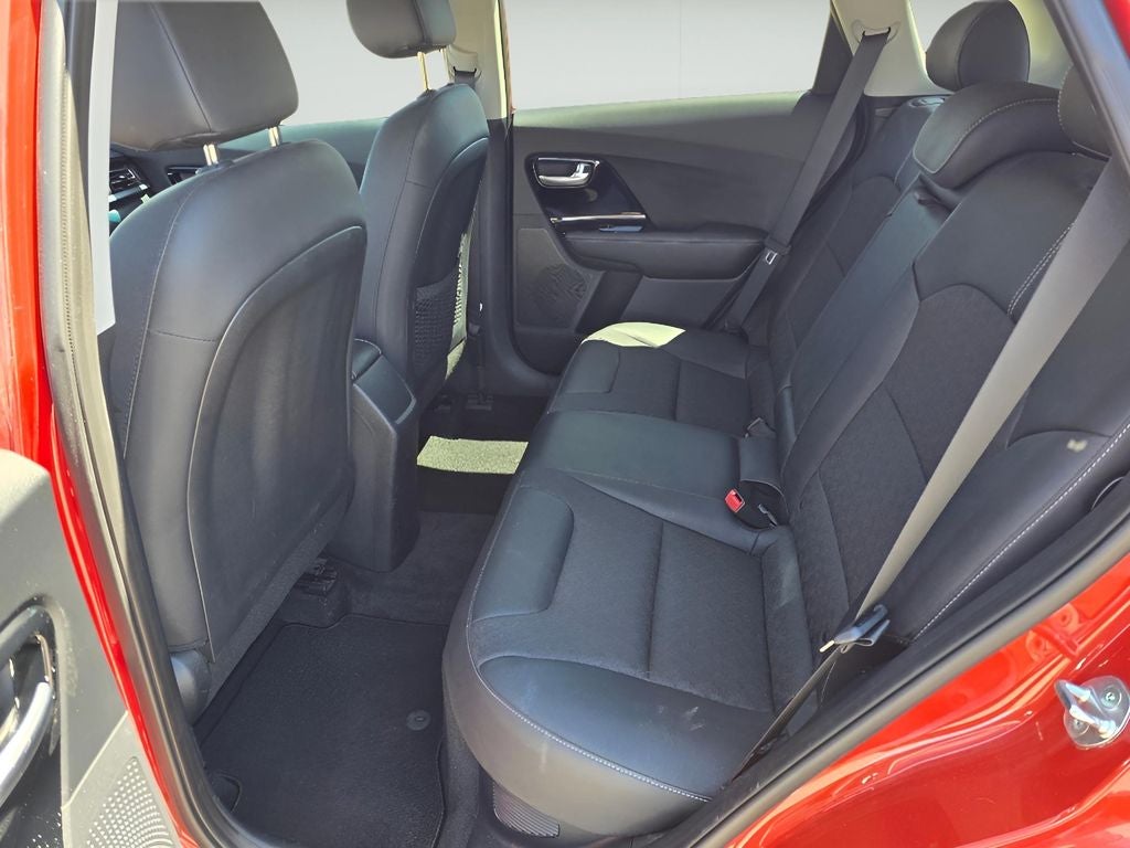 2022 Kia Niro LXS SE