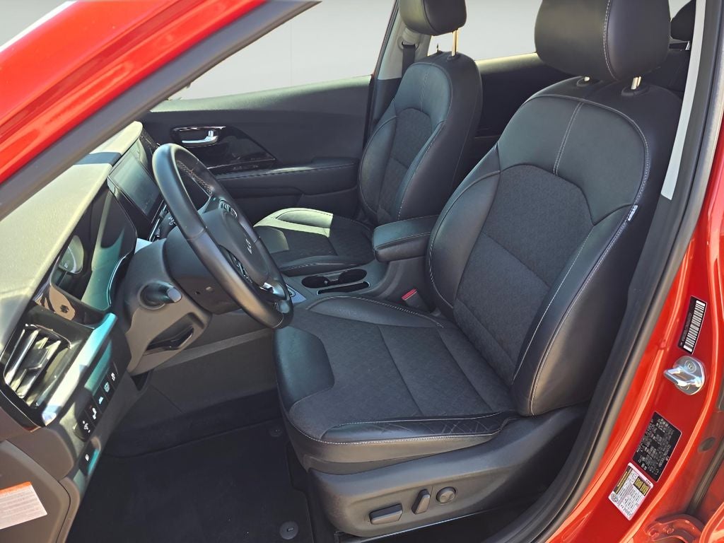 2022 Kia Niro LXS SE
