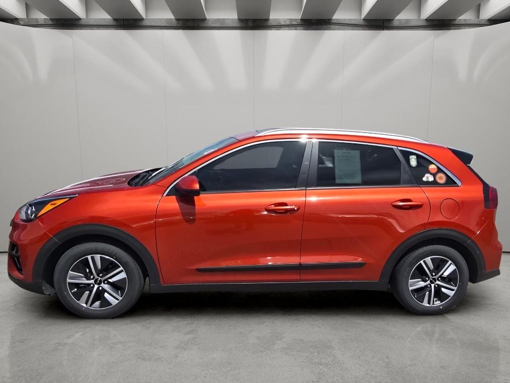 2022 Kia Niro LXS SE