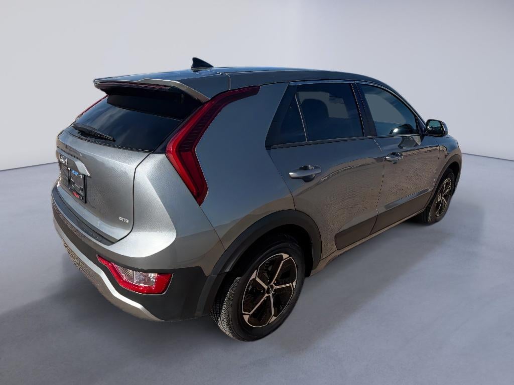 2025 Kia Niro LX