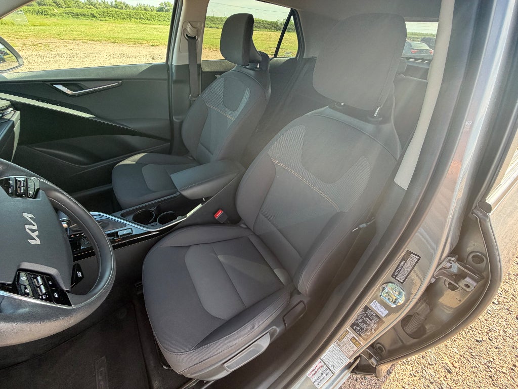 2025 Kia Niro LX