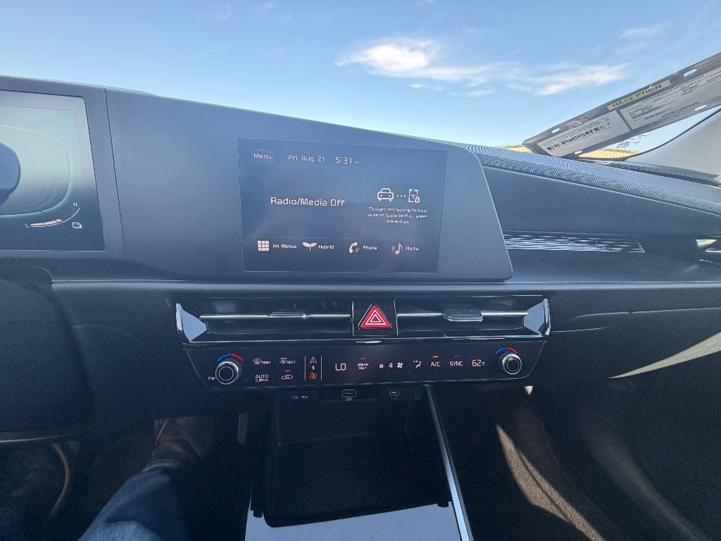 2025 Kia Niro LX