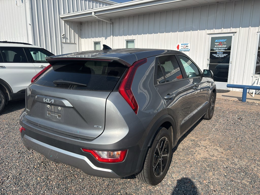 2025 Kia Niro LX