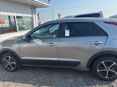 2025 Kia Niro LX