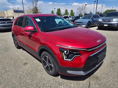 2025 Kia Niro LX