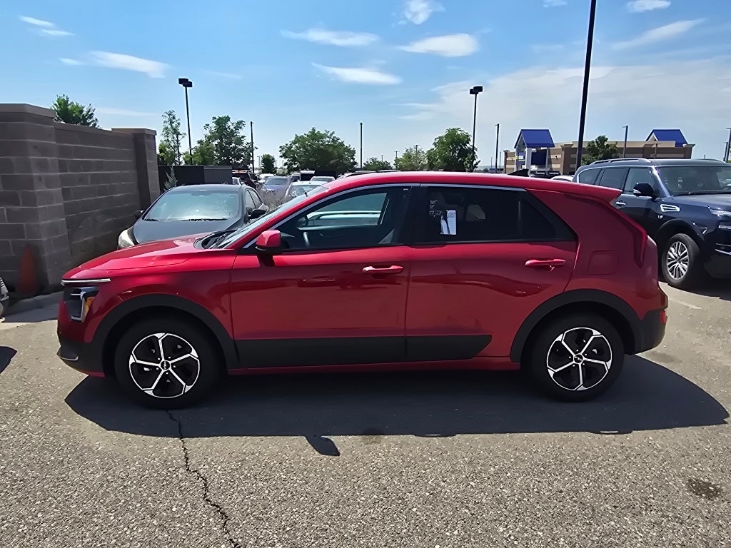 2025 Kia Niro LX