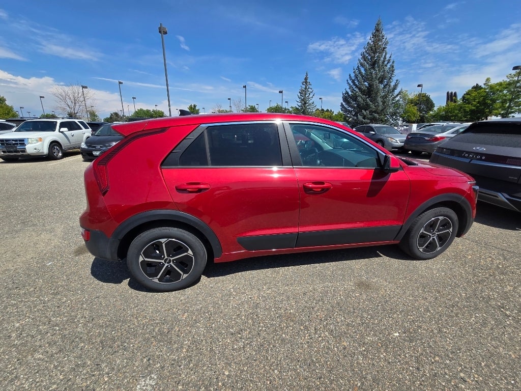 2025 Kia Niro LX