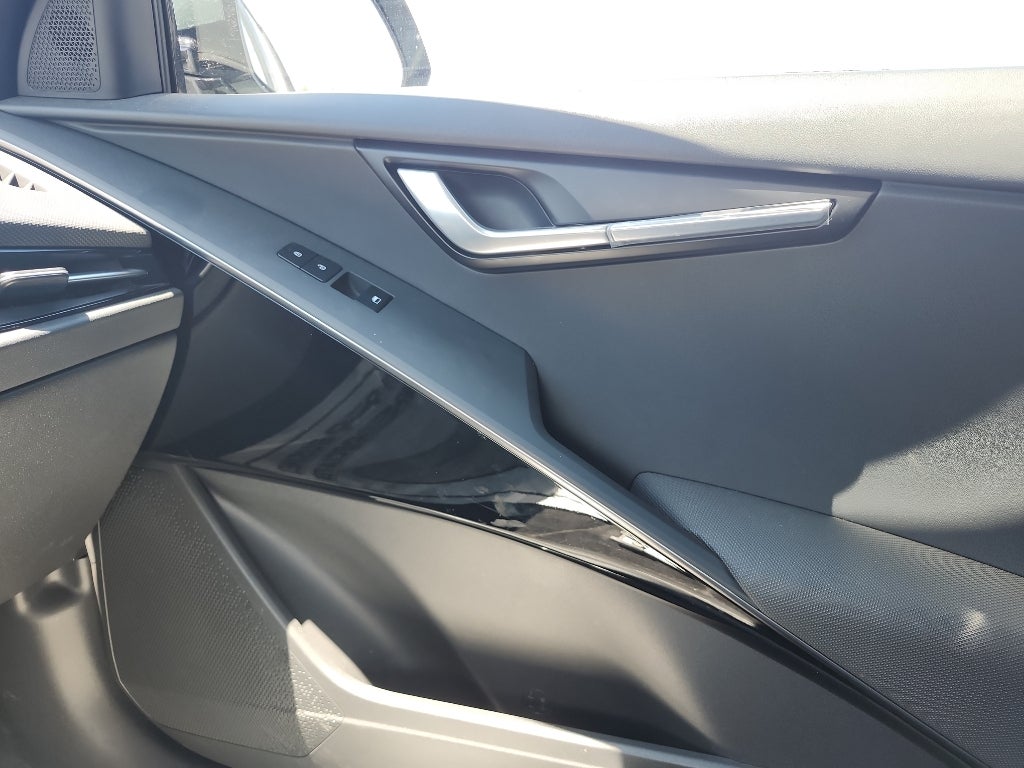 2023 Kia Niro EV Wind