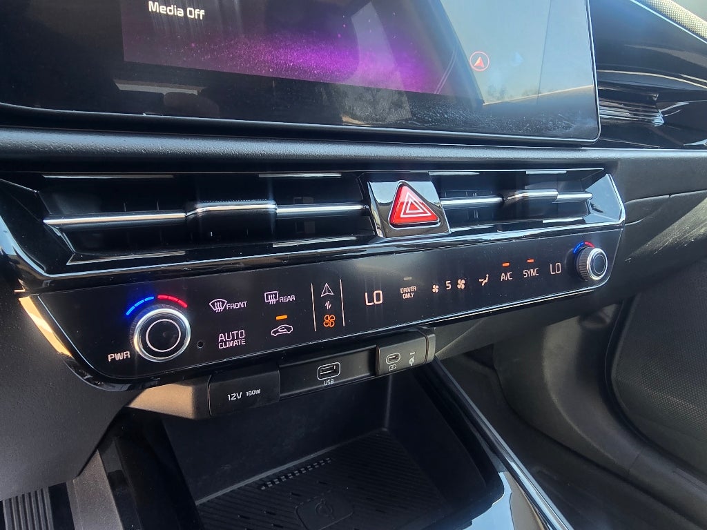 2024 Kia Niro EX