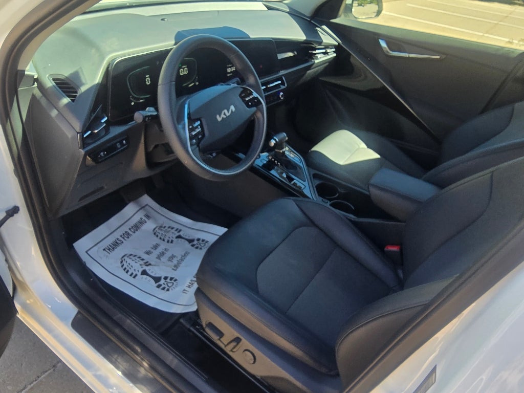 2024 Kia Niro EX