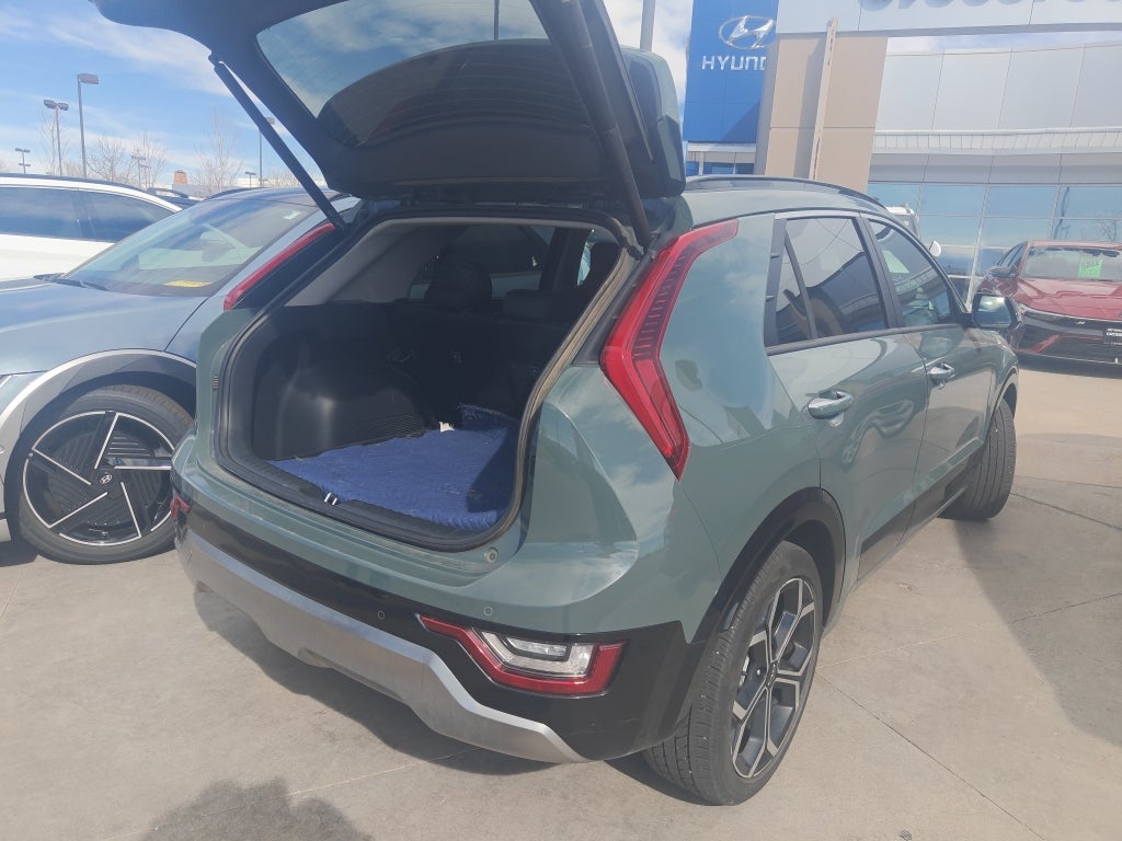 2023 Kia Niro SX Touring