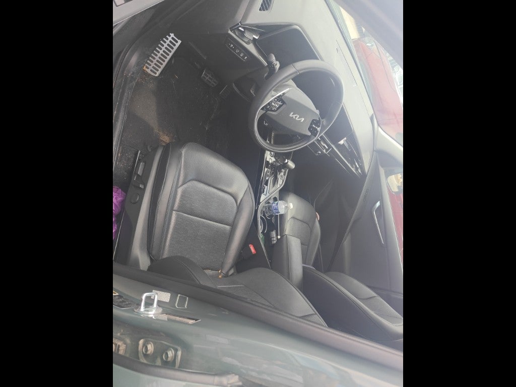 2023 Kia Niro SX Touring