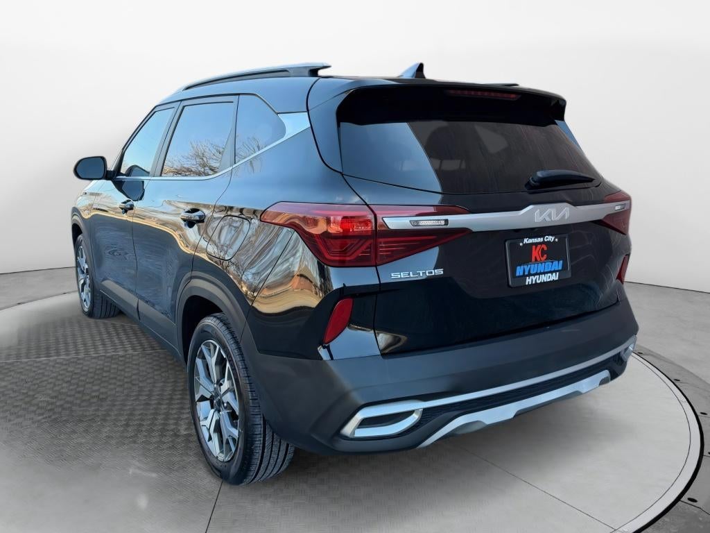 2022 Kia Seltos EX