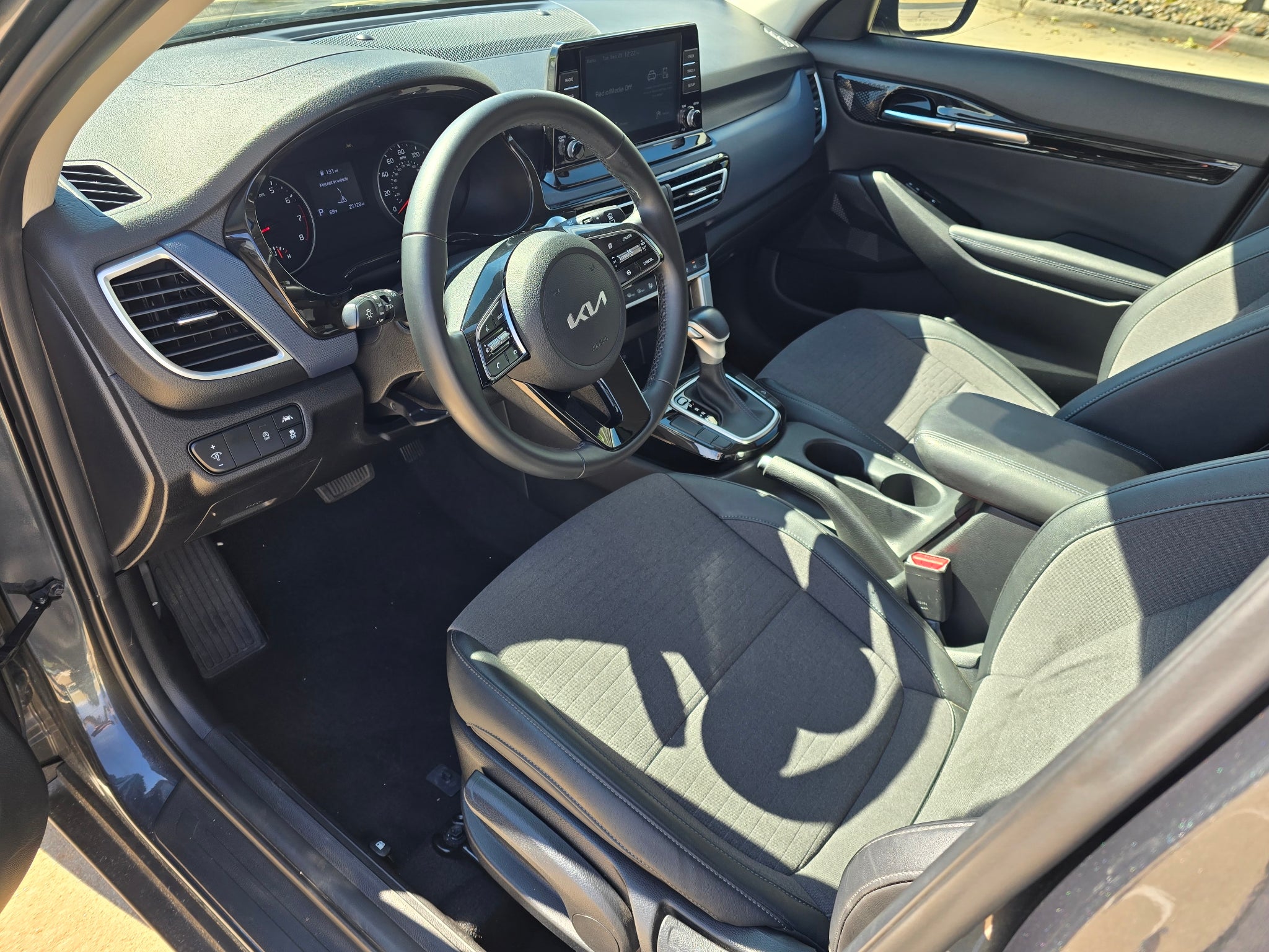 2023 Kia Seltos S