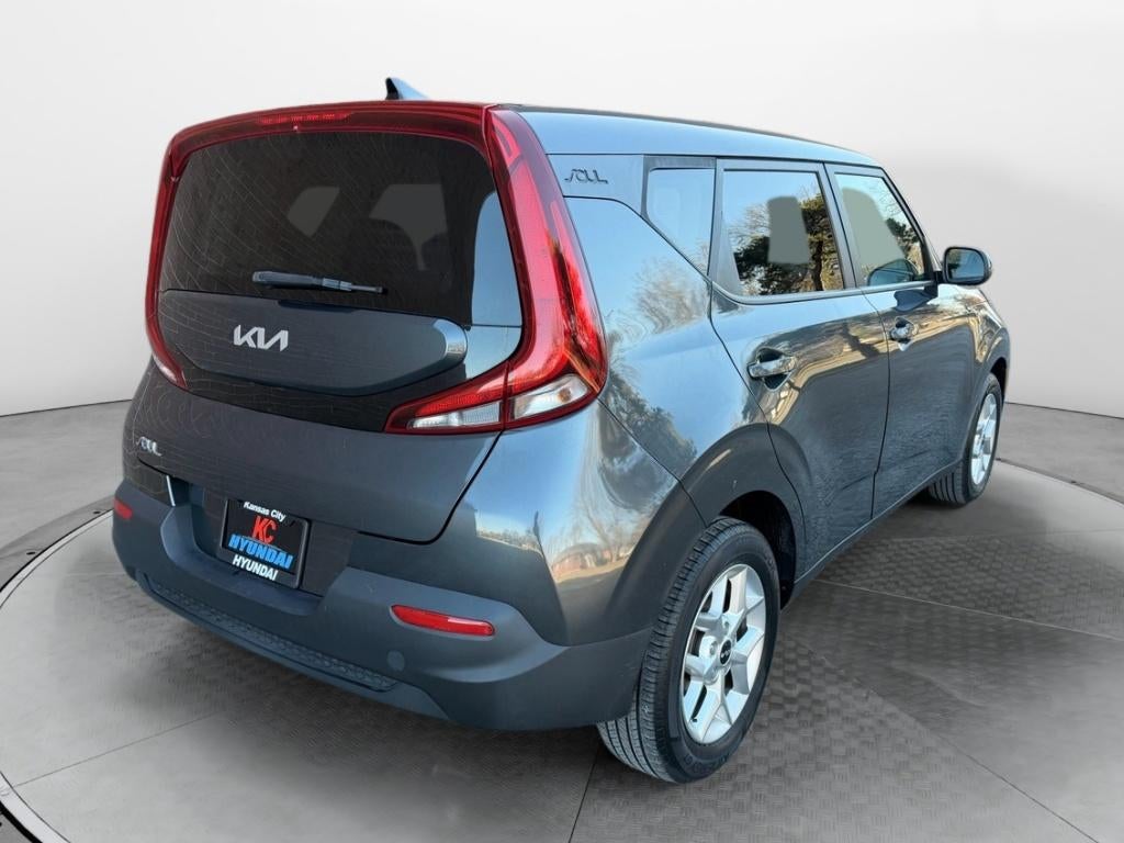 2022 Kia Soul LX