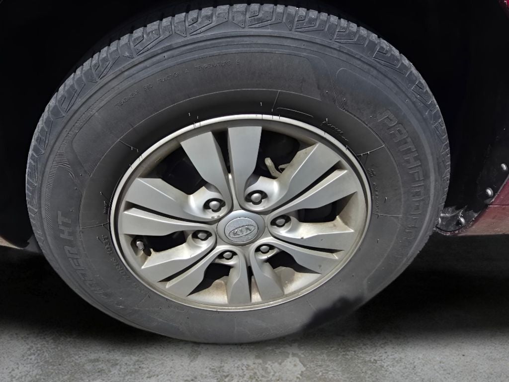 2012 Kia Sedona LX