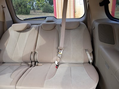 2012 Kia Sedona LX