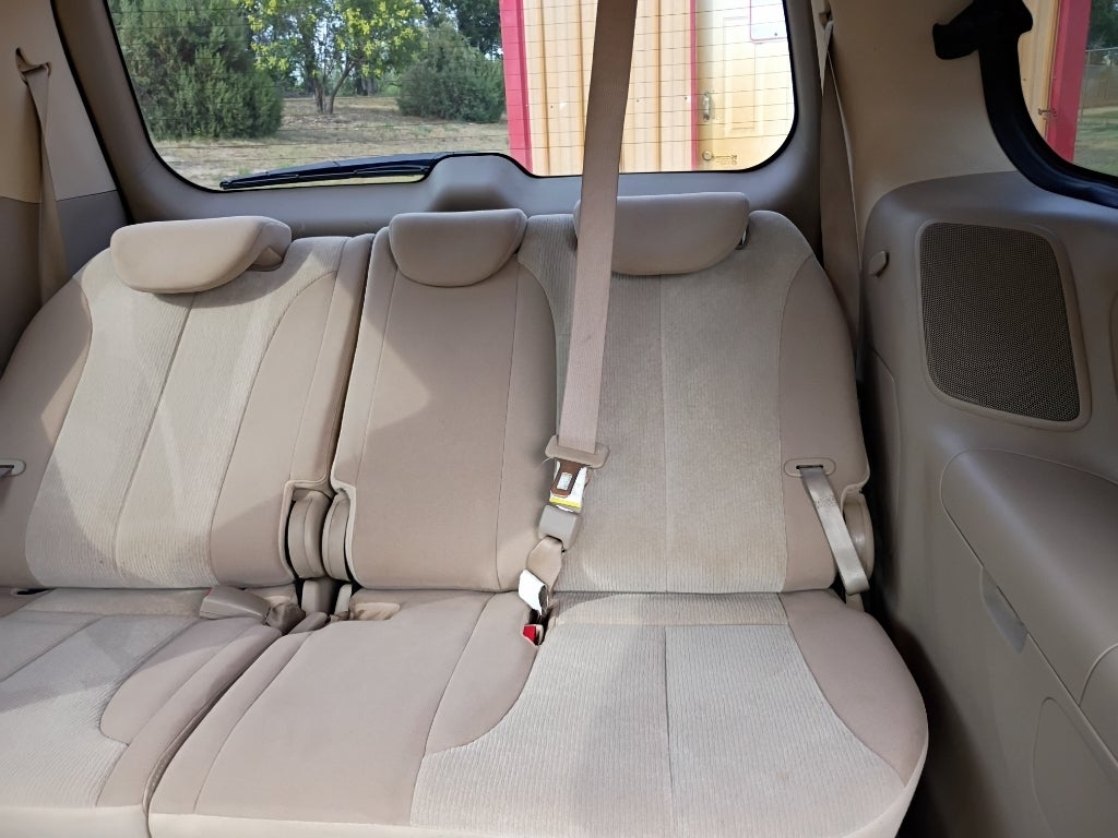 2012 Kia Sedona LX