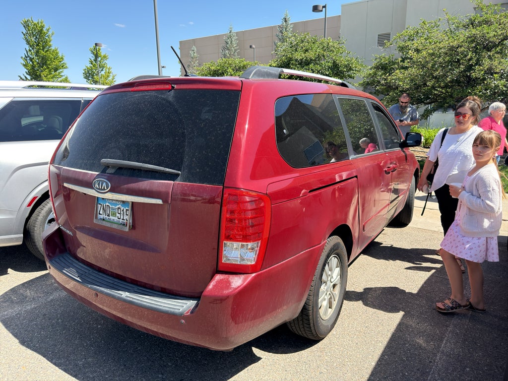 2012 Kia Sedona LX