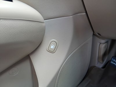2012 Kia Sedona LX