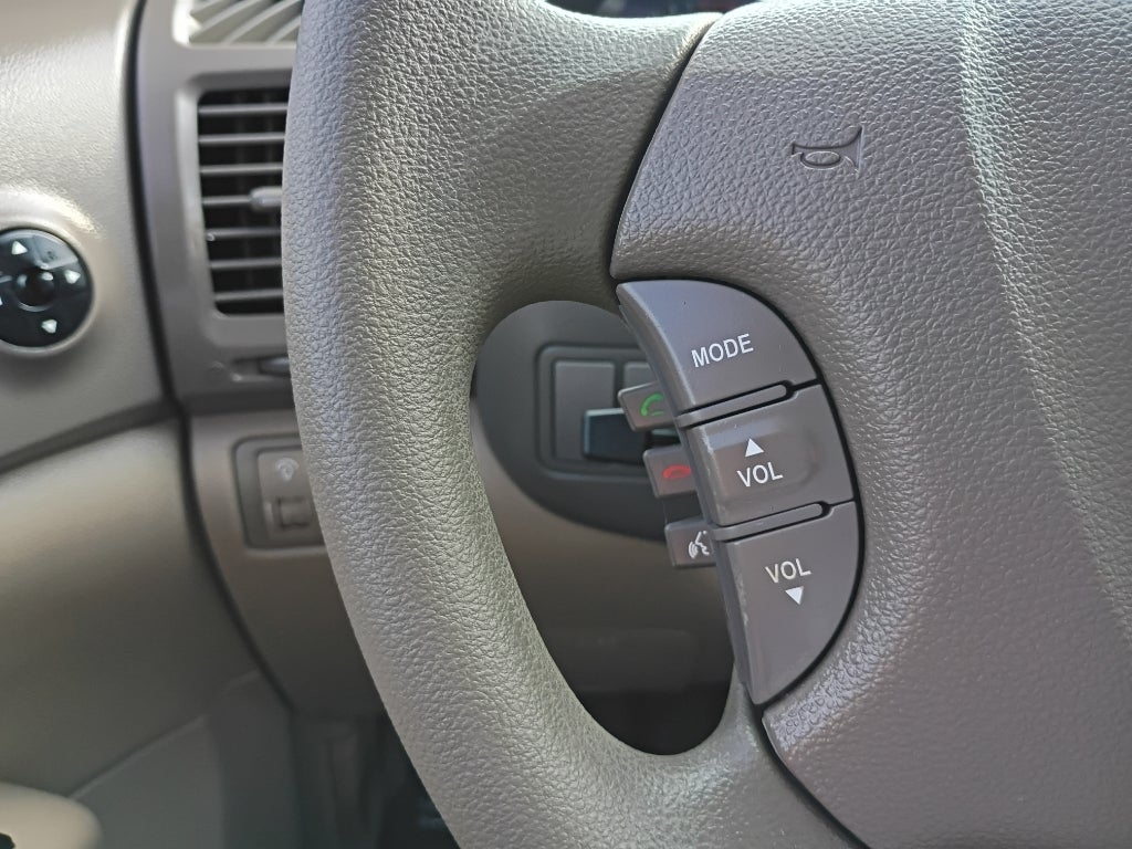 2012 Kia Sedona LX