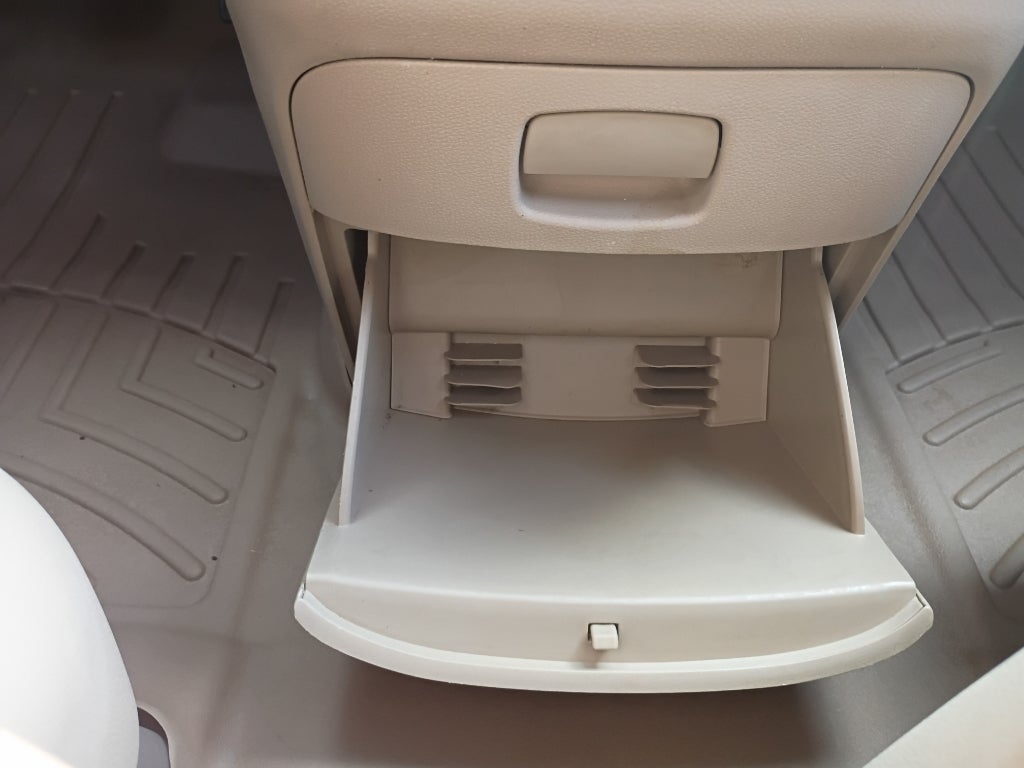 2012 Kia Sedona LX