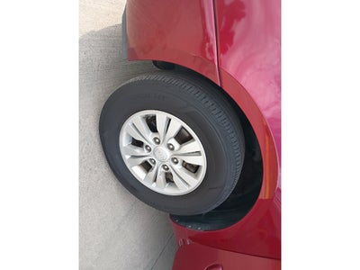 2012 Kia Sedona LX