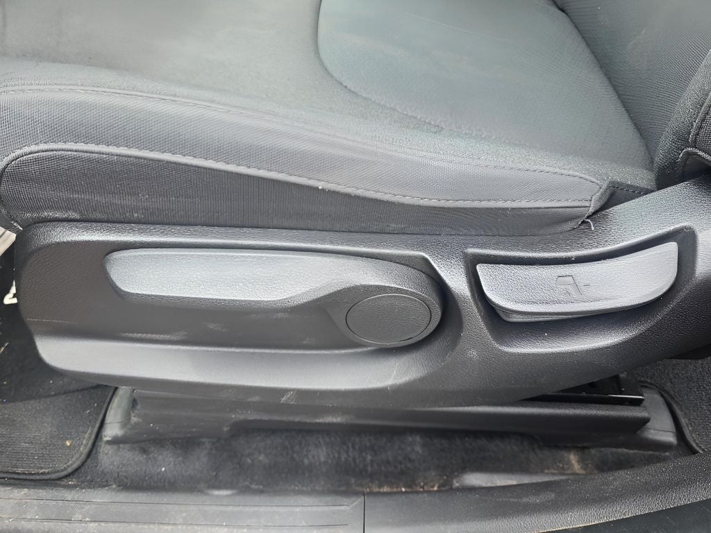 2022 Kia Carnival LX